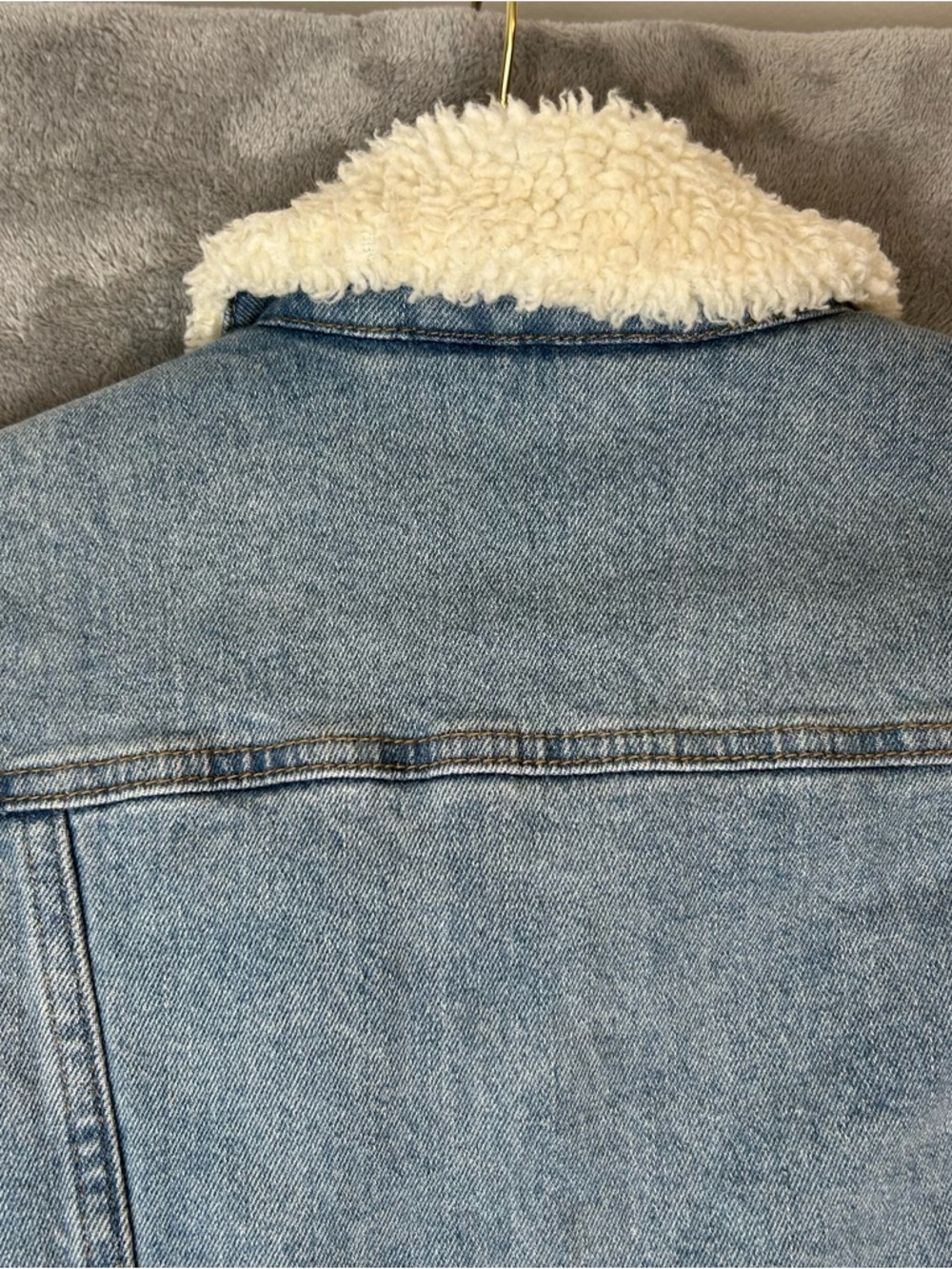 Universal Thread Women’s Jean Jacket Sherpa Lined Denim Jean Jacket Blue One Sz - Picture 8 of 16